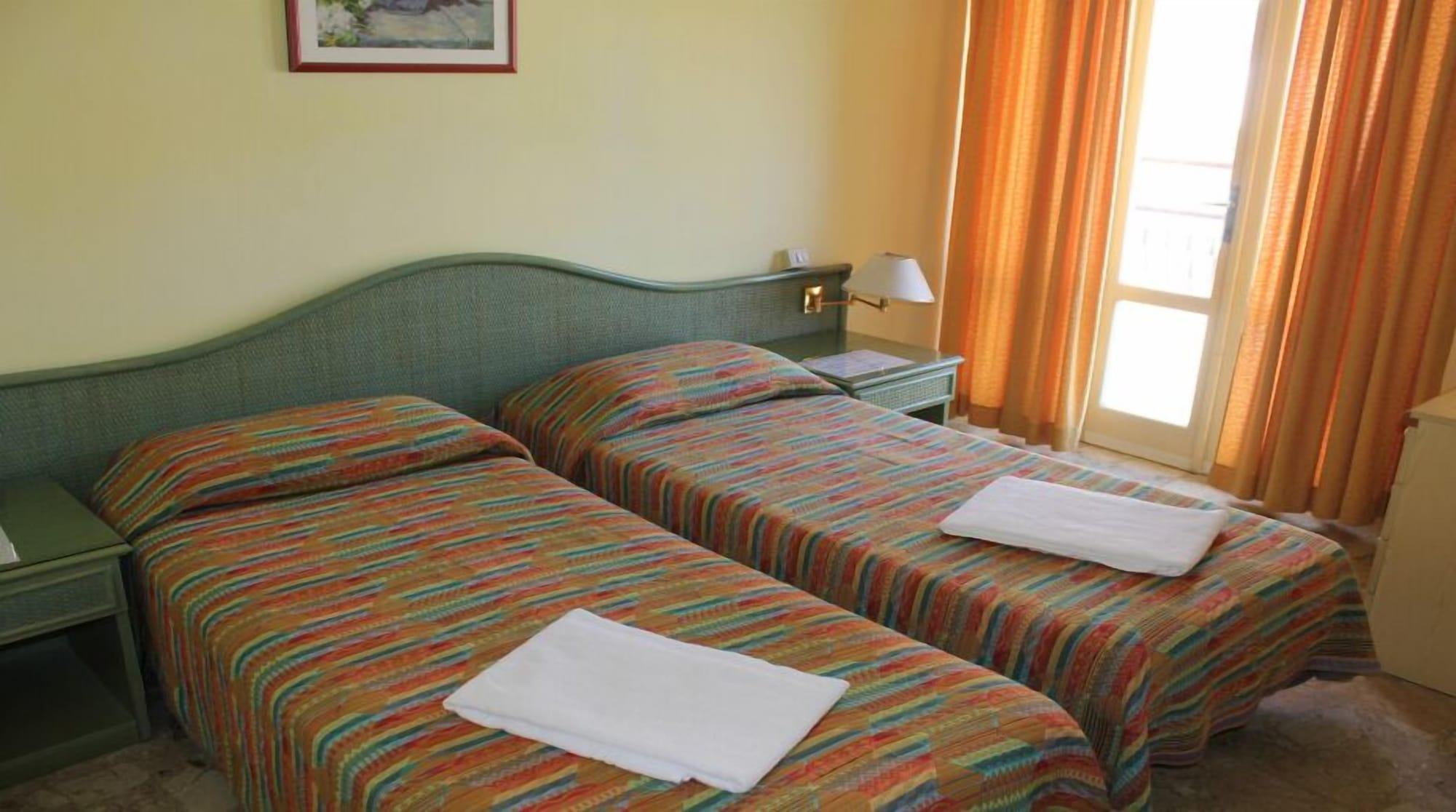 Amalfi Hotel